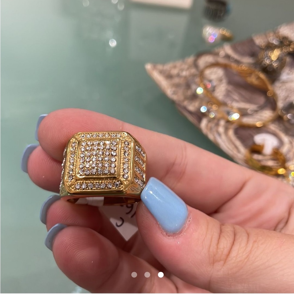 Iced out ring - Picture 2 of 2